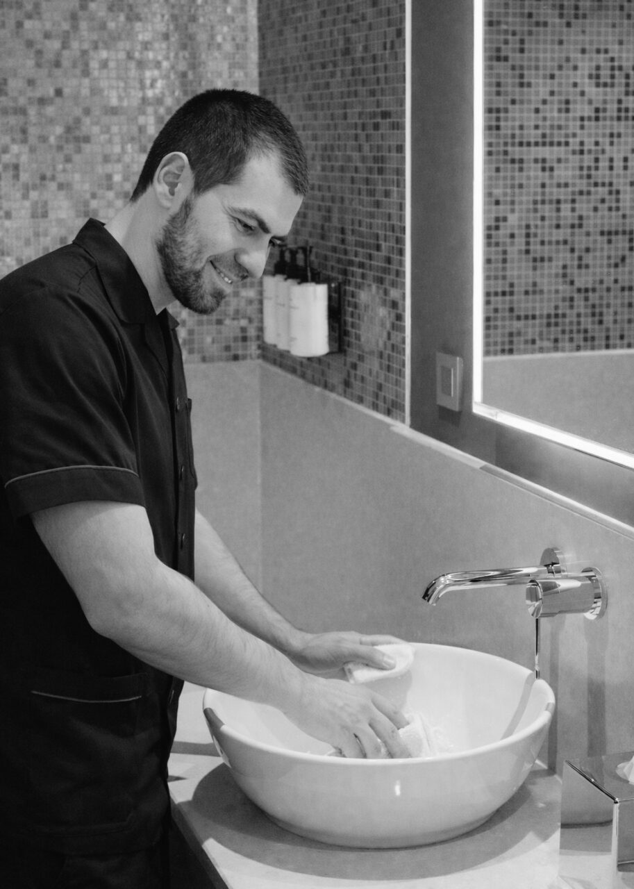 Nettoyage lustres hauts